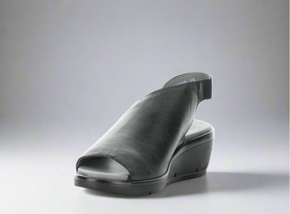 NILY940FLY - Black